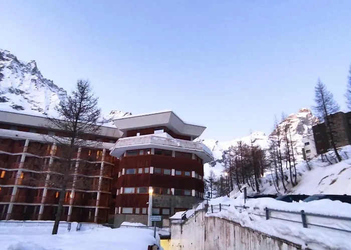 Апартаменти White Star Cervinia *